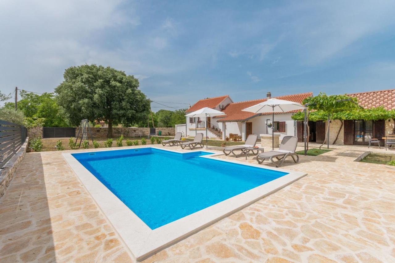 Villa Vitis Zadarvillas Oklaj Exterior foto