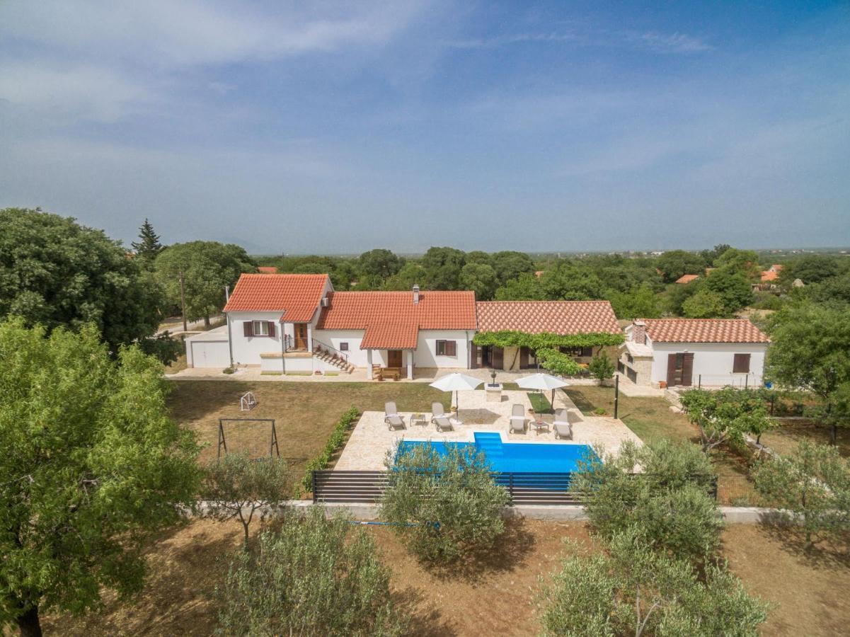 Villa Vitis Zadarvillas Oklaj Exterior foto