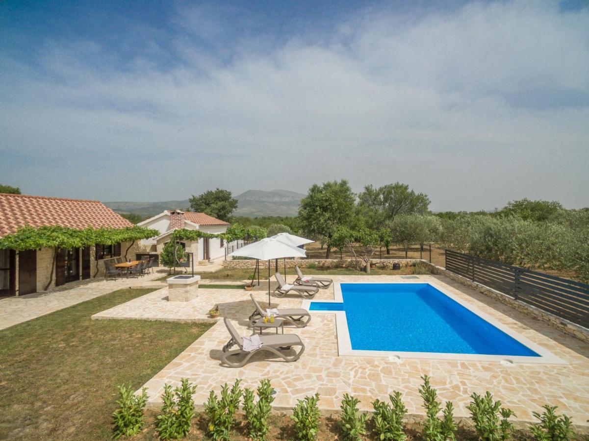 Villa Vitis Zadarvillas Oklaj Exterior foto